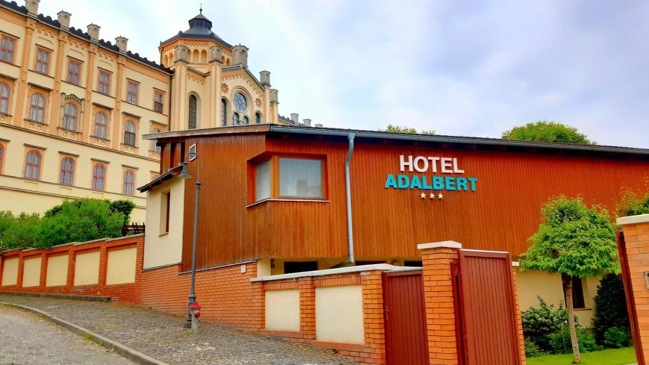 Hotel Adalbert Szent Gyoergy Haz Esztergom Bagian luar foto