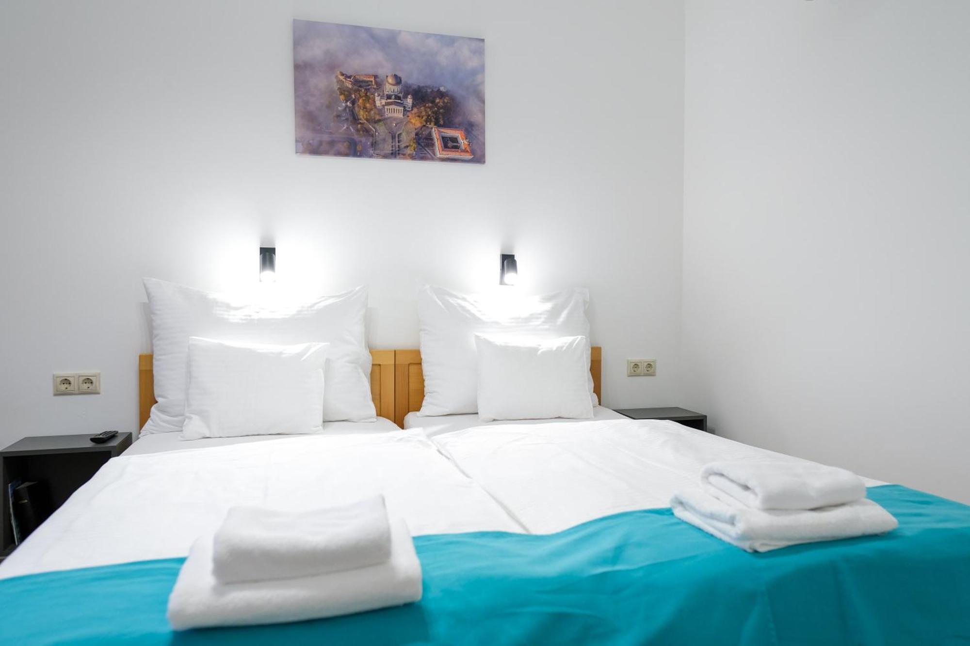 Hotel Adalbert Szent Gyoergy Haz Esztergom Bagian luar foto